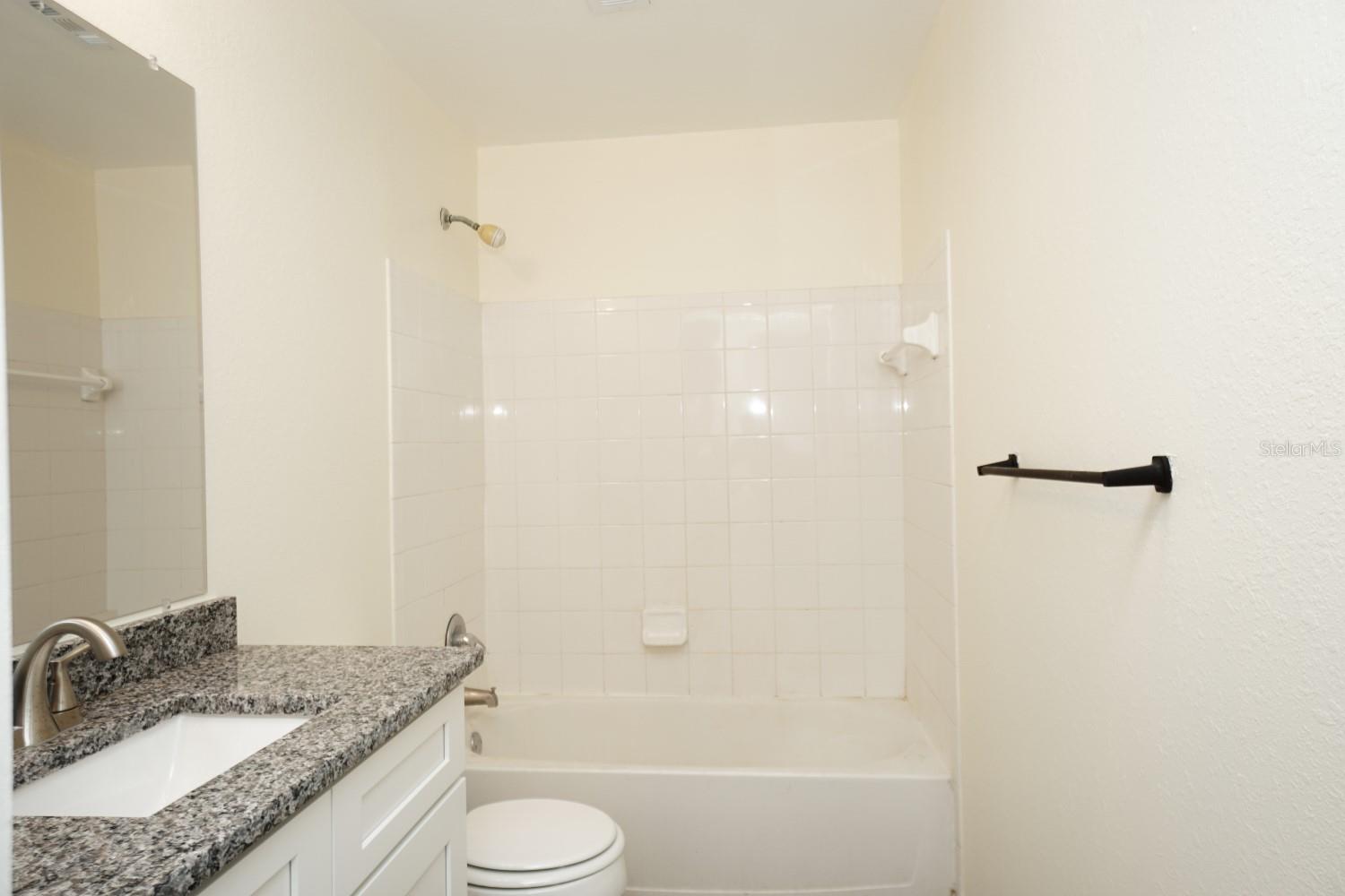 Image 16 of 20 For 1990 Erving Circle 108