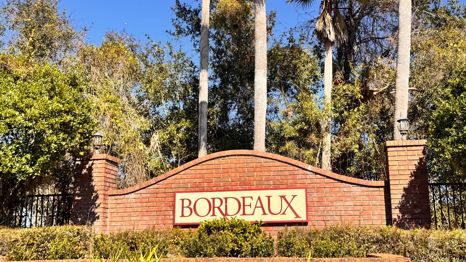 Image 2 of 20 For 1990 Erving Circle 108