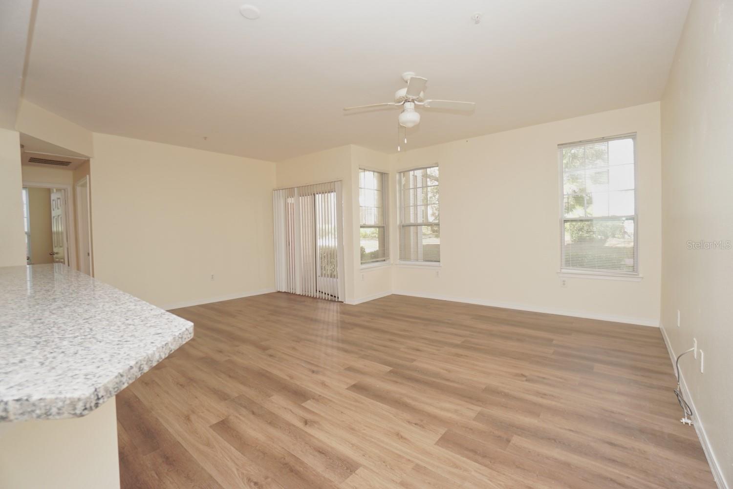 Image 5 of 20 For 1990 Erving Circle 108