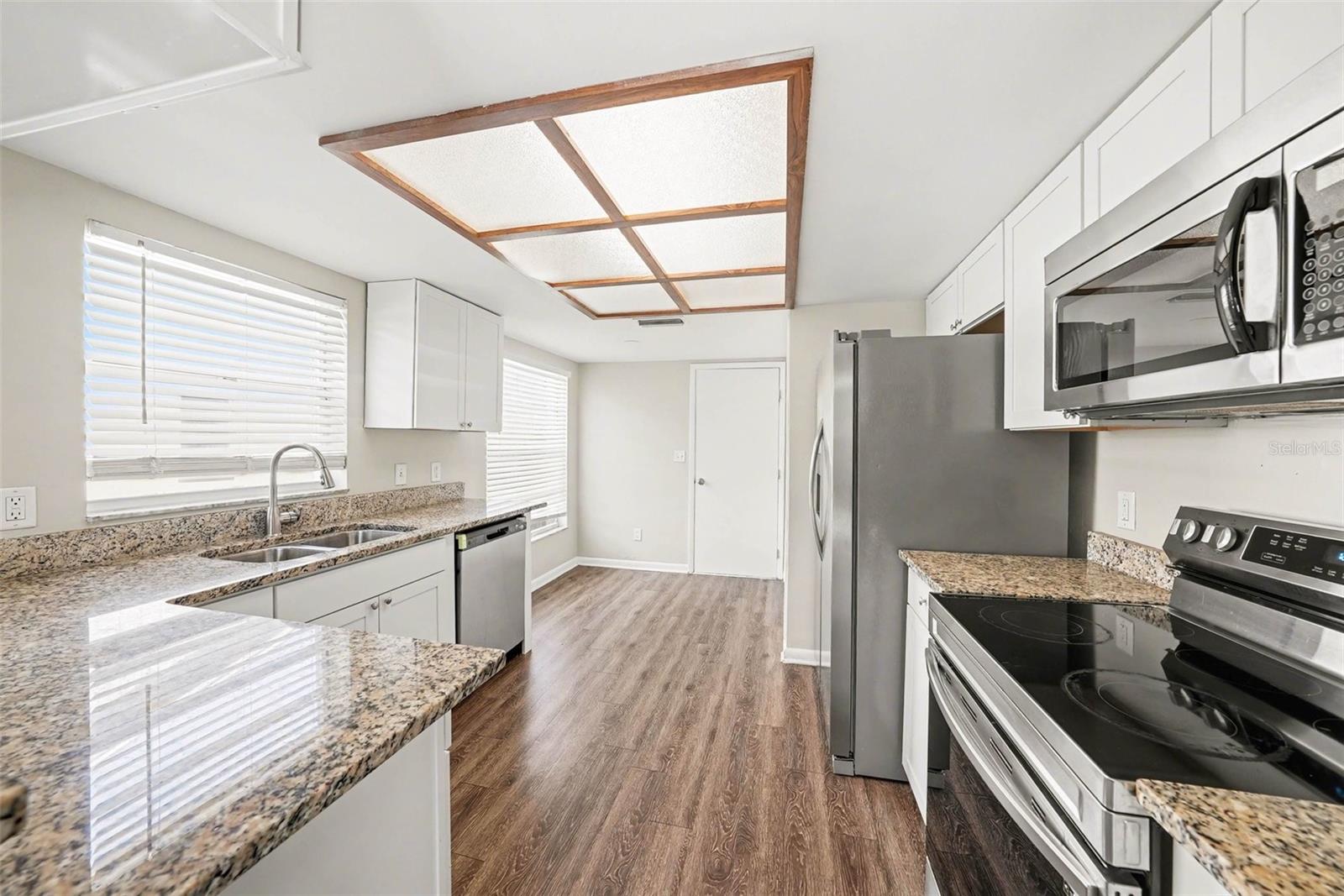 Image 4 of 14 For 4617 Cabbage Palm Drive