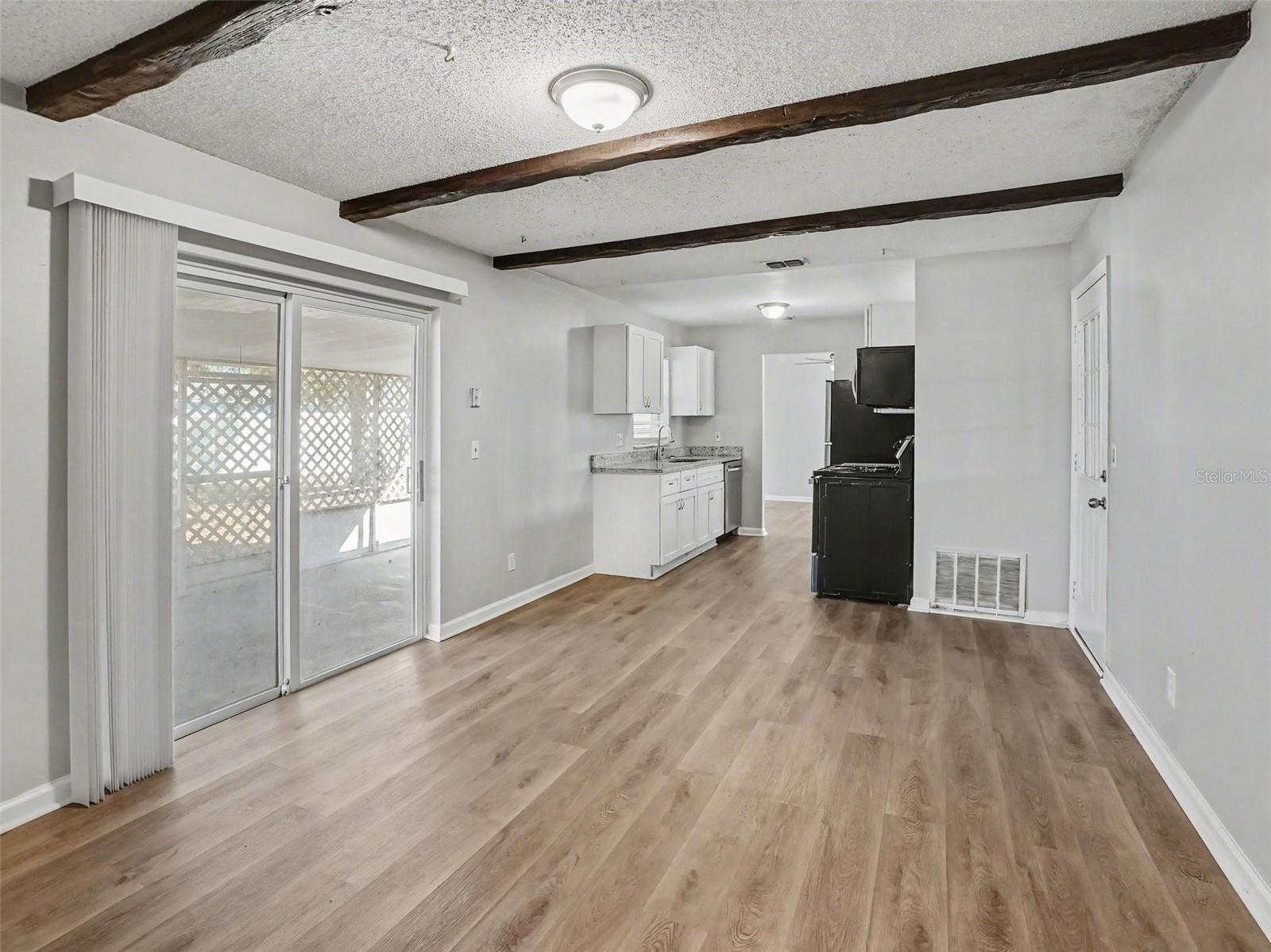 Image 10 of 17 For 555 Thomas Jefferson Way