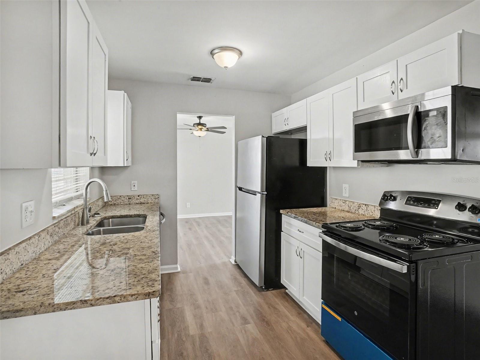 Image 11 of 17 For 555 Thomas Jefferson Way