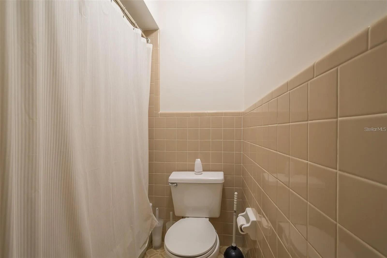 Image 21 of 31 For 2907 Little John Road