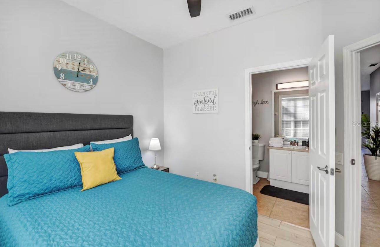 Image 5 of 51 For 8117 Princess Palm