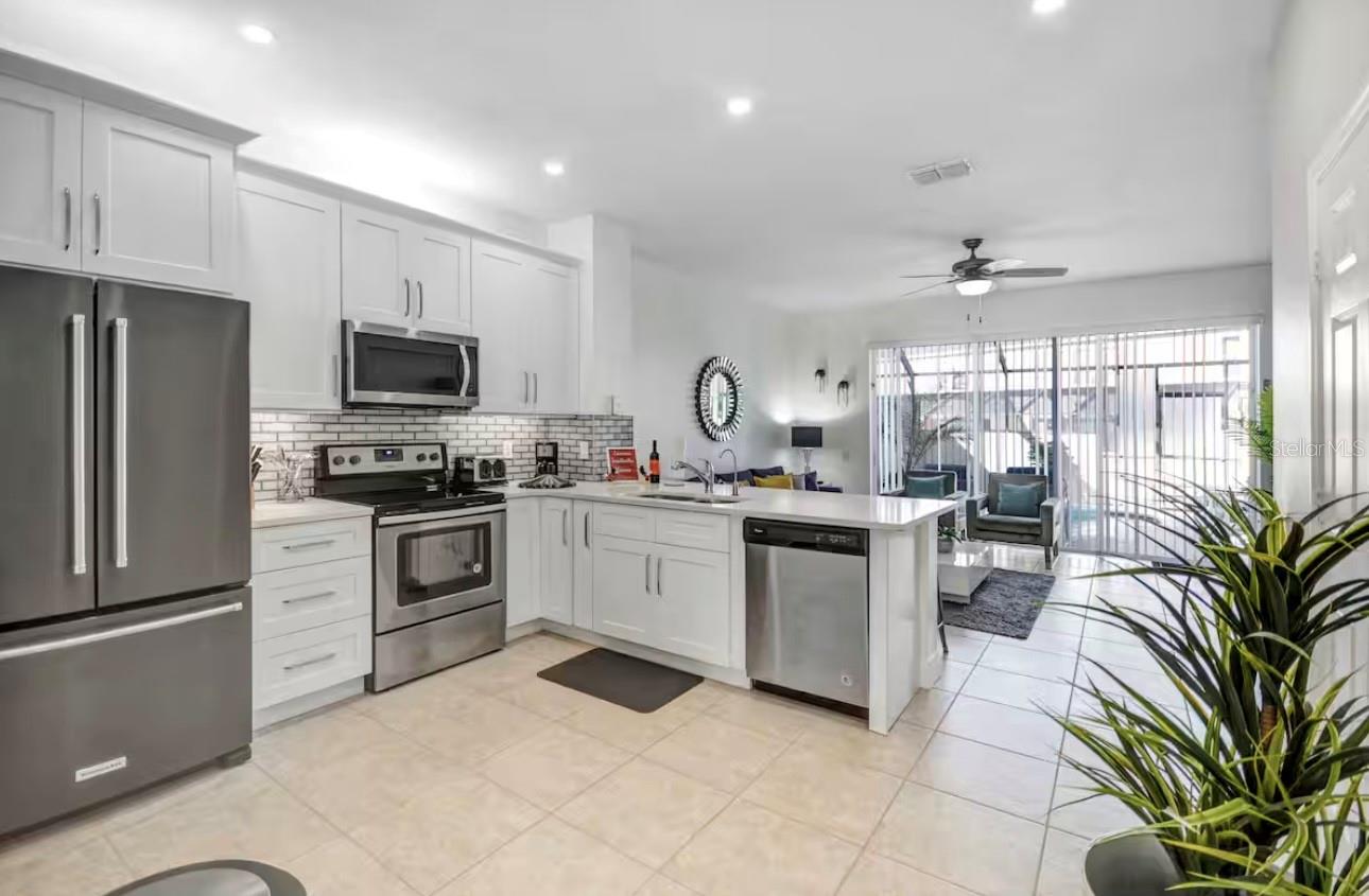 Image 7 of 51 For 8117 Princess Palm