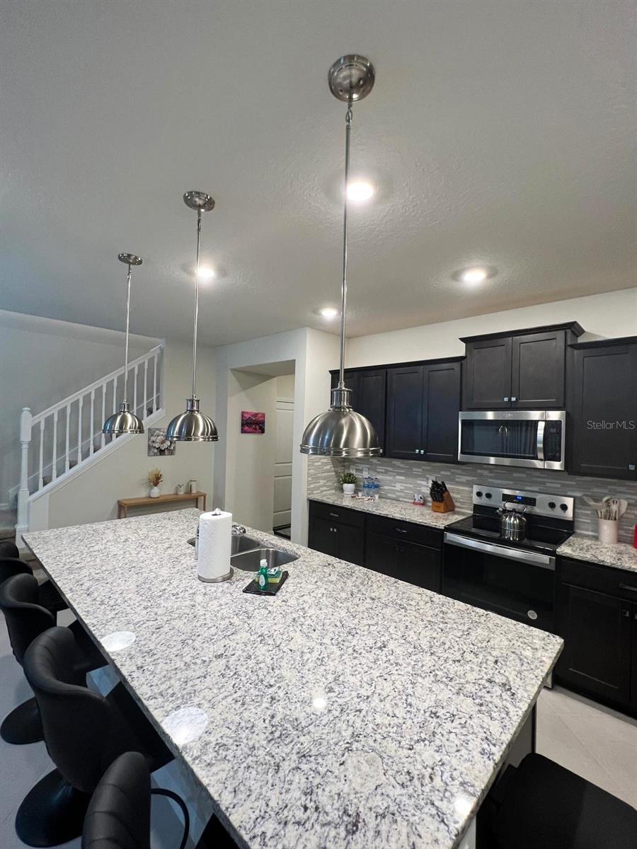 Image 13 of 48 For 1252 Blue Island Drive