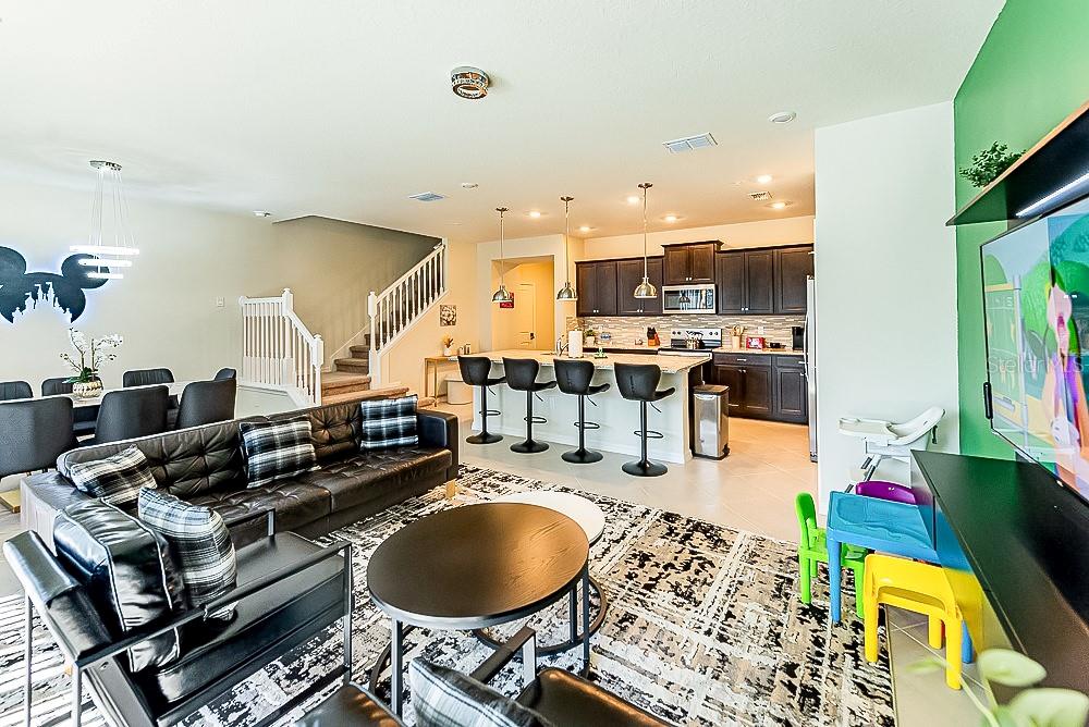 Image 16 of 48 For 1252 Blue Island Drive