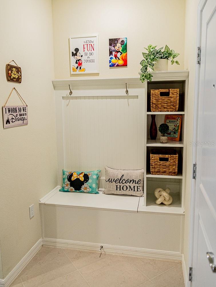 Image 6 of 48 For 1252 Blue Island Drive