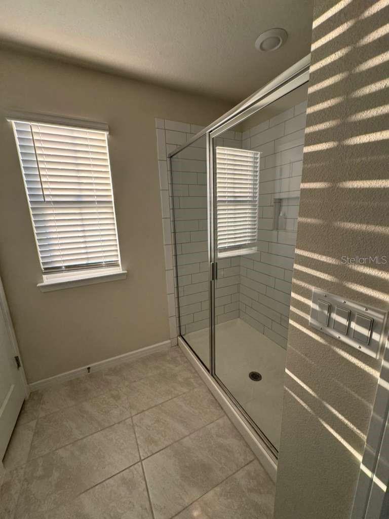 Image 13 of 26 For 2803 Stunning Avenue