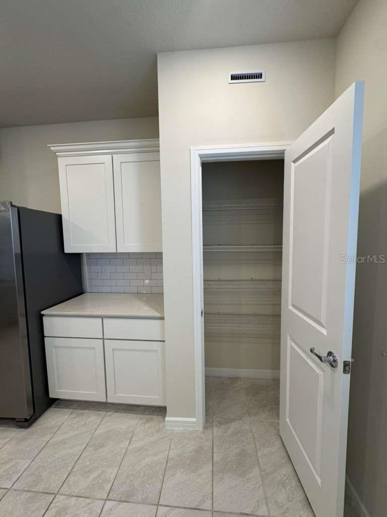 Image 21 of 26 For 2803 Stunning Avenue