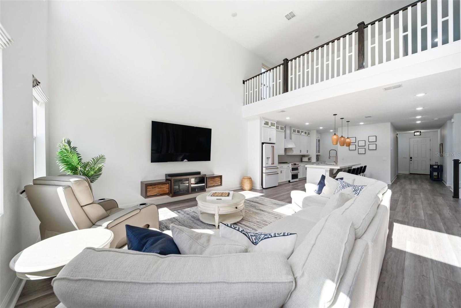 Image 14 of 42 For 9211 Waverly Walk Drive