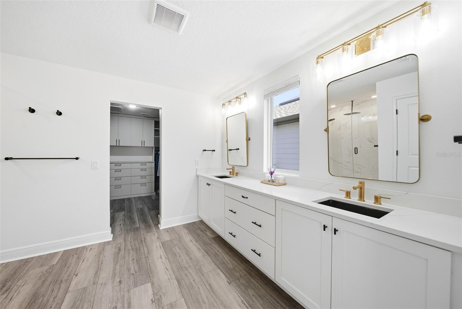 Image 23 of 42 For 9211 Waverly Walk Drive