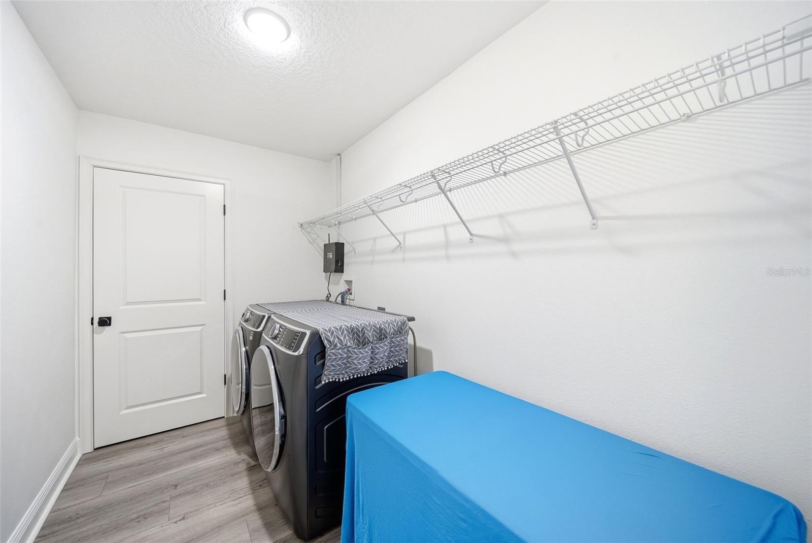 Image 37 of 42 For 9211 Waverly Walk Drive