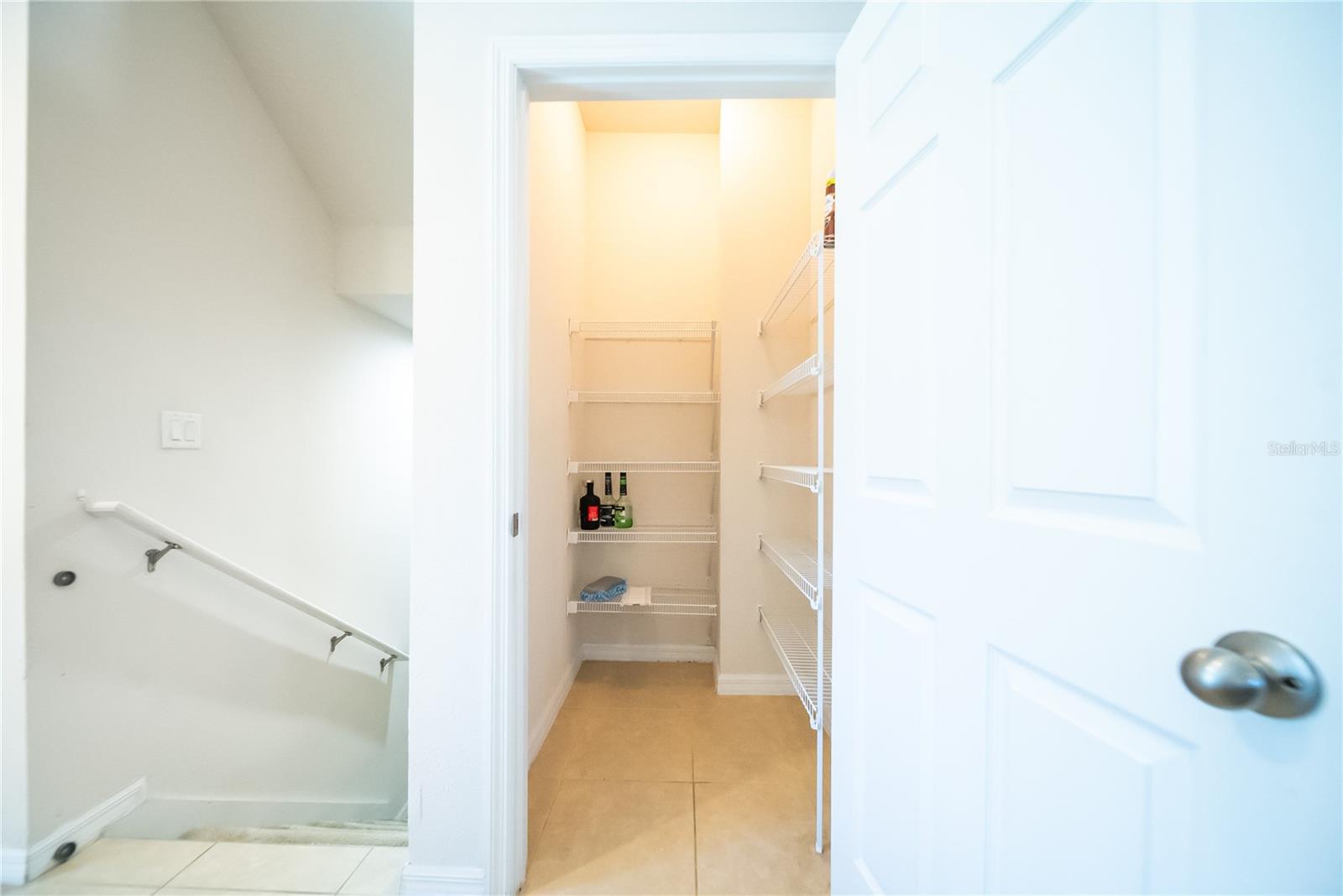 Image 14 of 40 For 980 Lakefront Village Drive