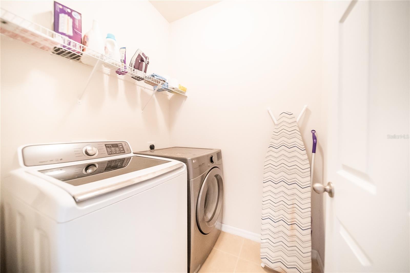 Image 35 of 40 For 980 Lakefront Village Drive