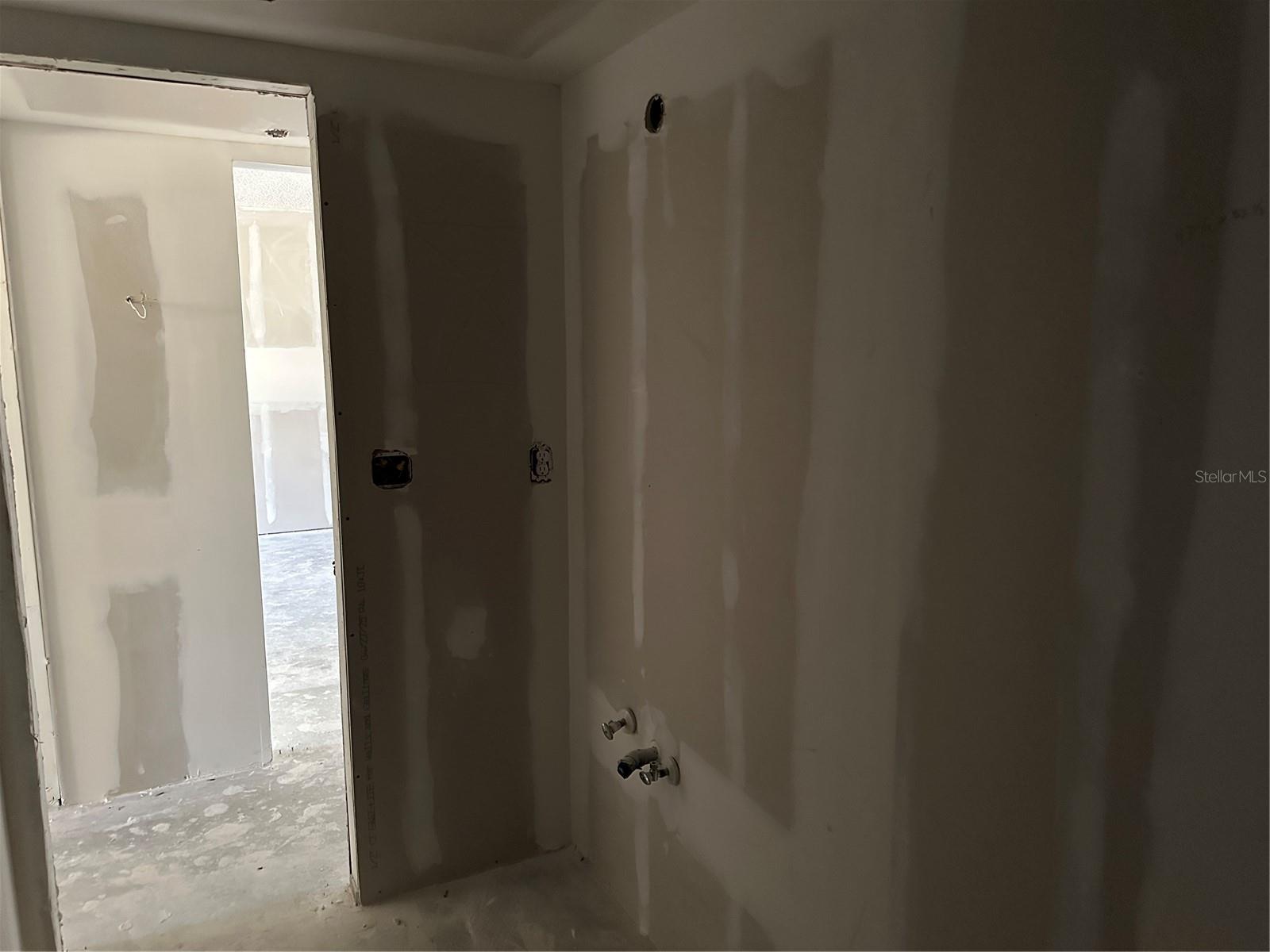 Image 22 of 38 For 5228 Cypress Creek Drive 105