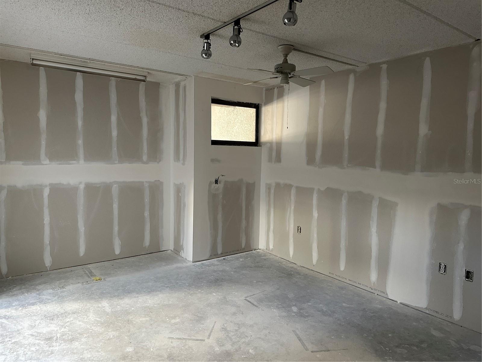 Image 28 of 38 For 5228 Cypress Creek Drive 105