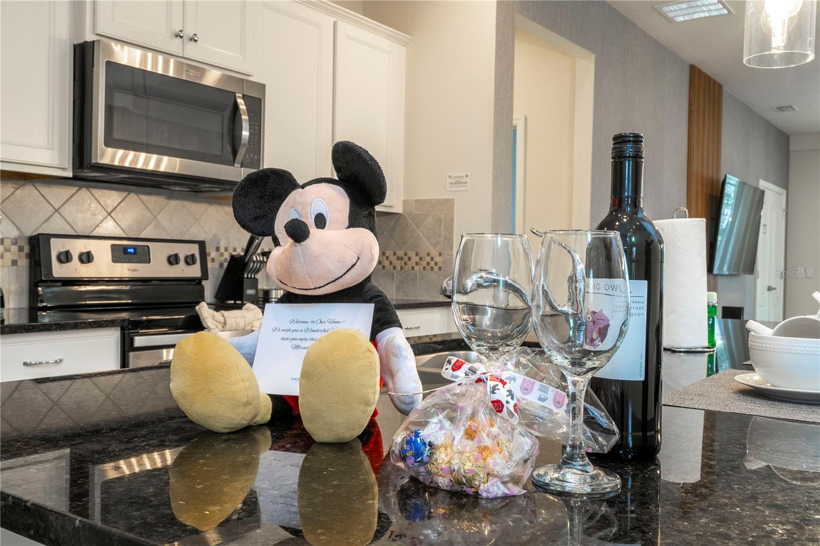 Image 14 of 70 For 9013 Rhodes Street