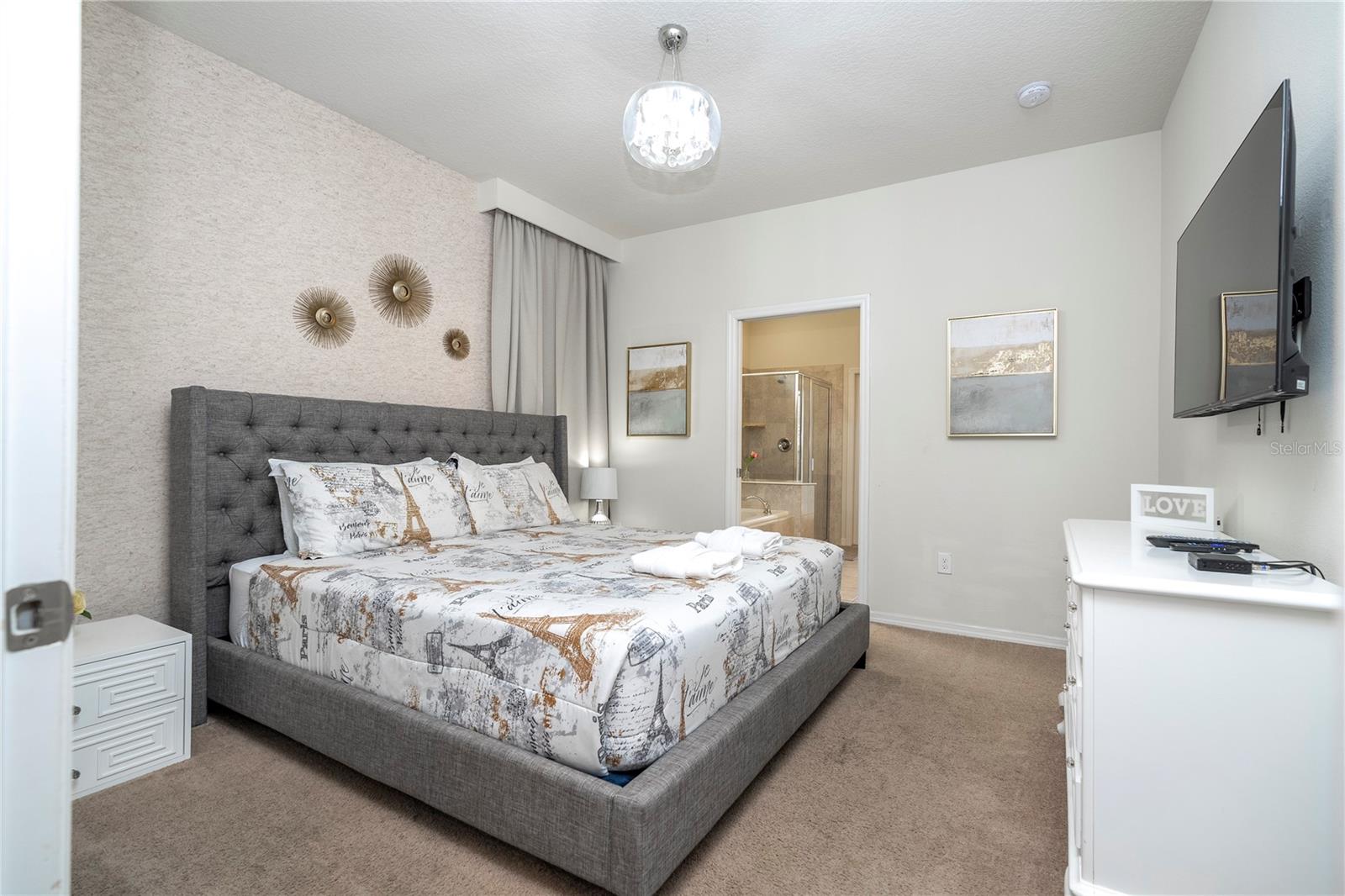 Image 37 of 70 For 9013 Rhodes Street