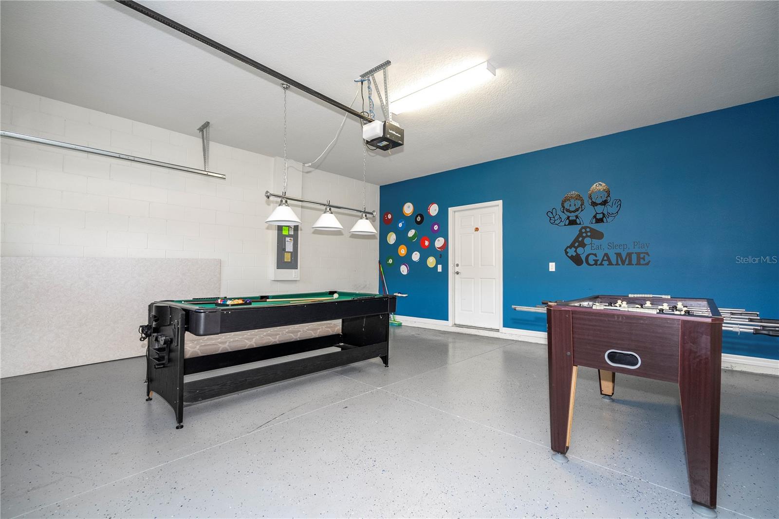 Image 52 of 70 For 9013 Rhodes Street