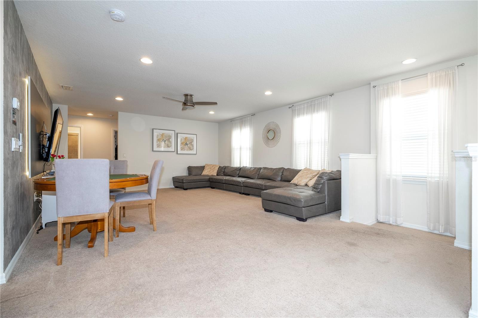 Image 54 of 70 For 9013 Rhodes Street