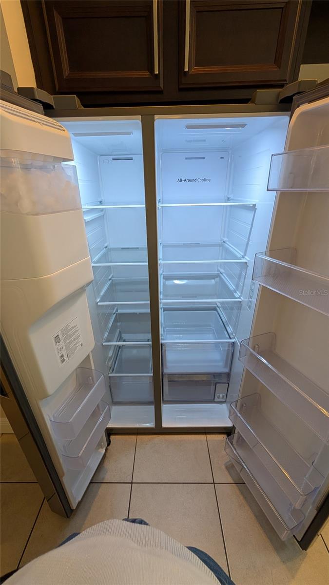 Image 13 of 51 For 584 Scotia Place