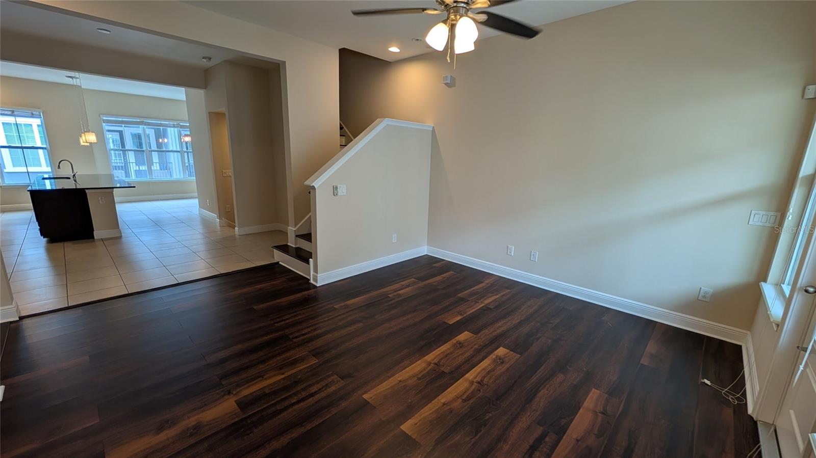 Image 15 of 51 For 584 Scotia Place