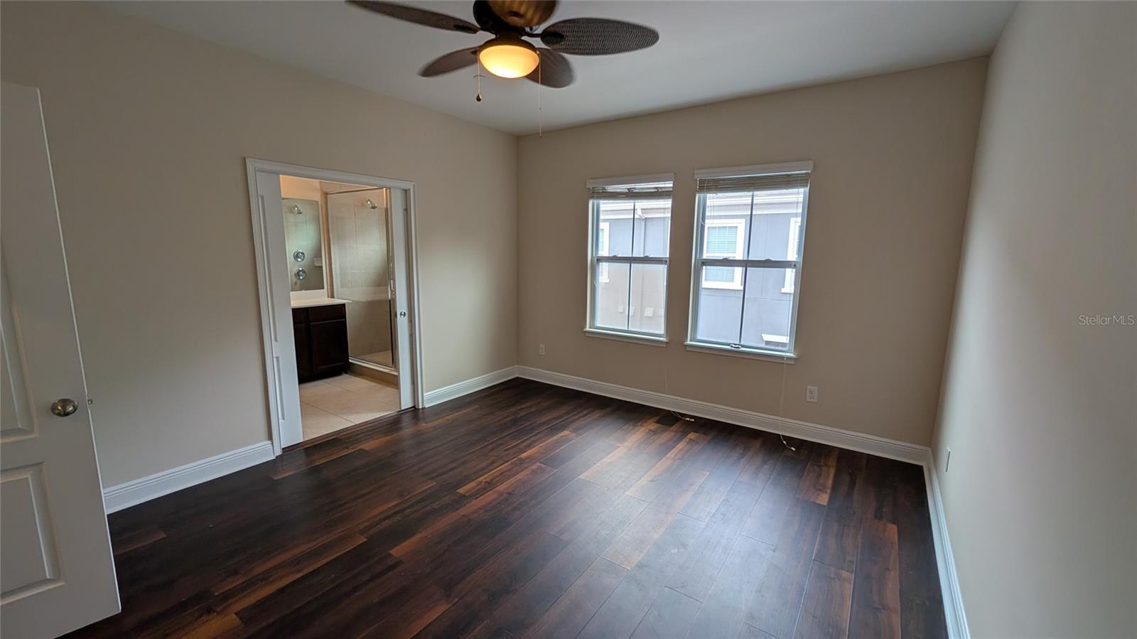 Image 19 of 51 For 584 Scotia Place