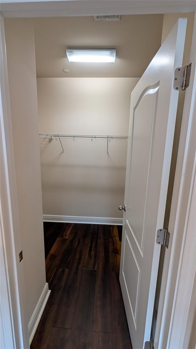 Image 25 of 51 For 584 Scotia Place