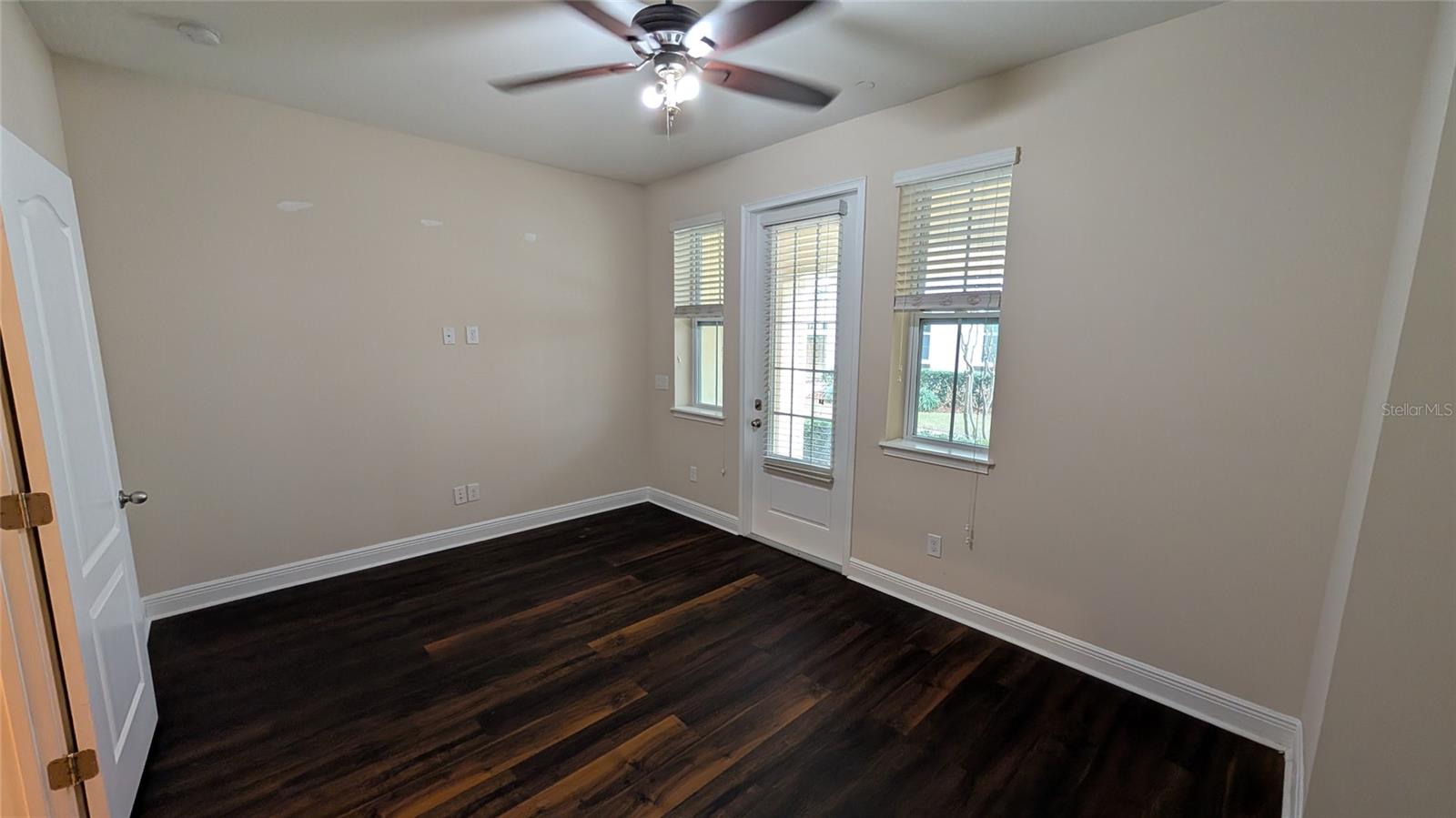 Image 42 of 51 For 584 Scotia Place