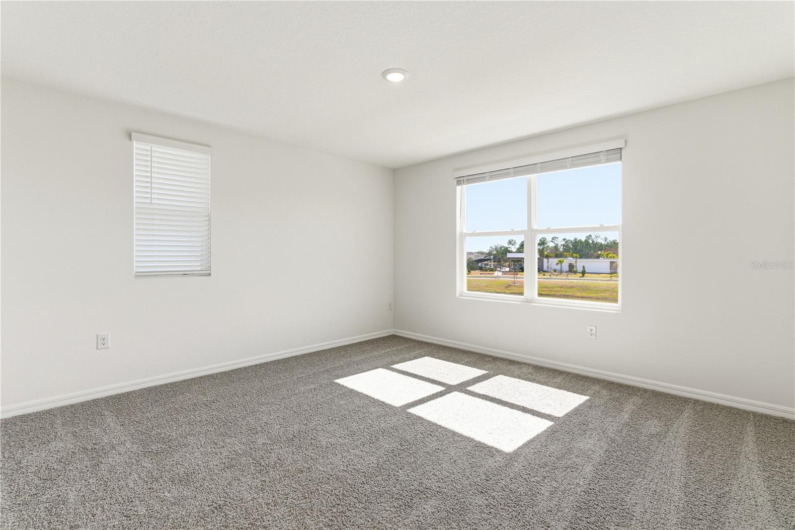 Image 11 of 31 For 564 Preston Cove Drive