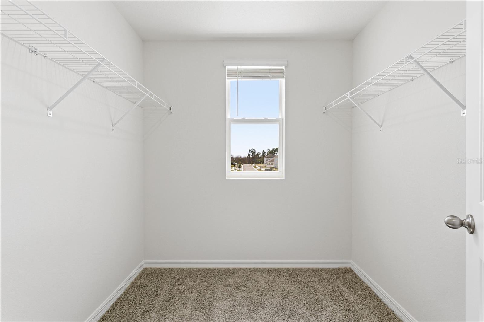 Image 15 of 31 For 564 Preston Cove Drive