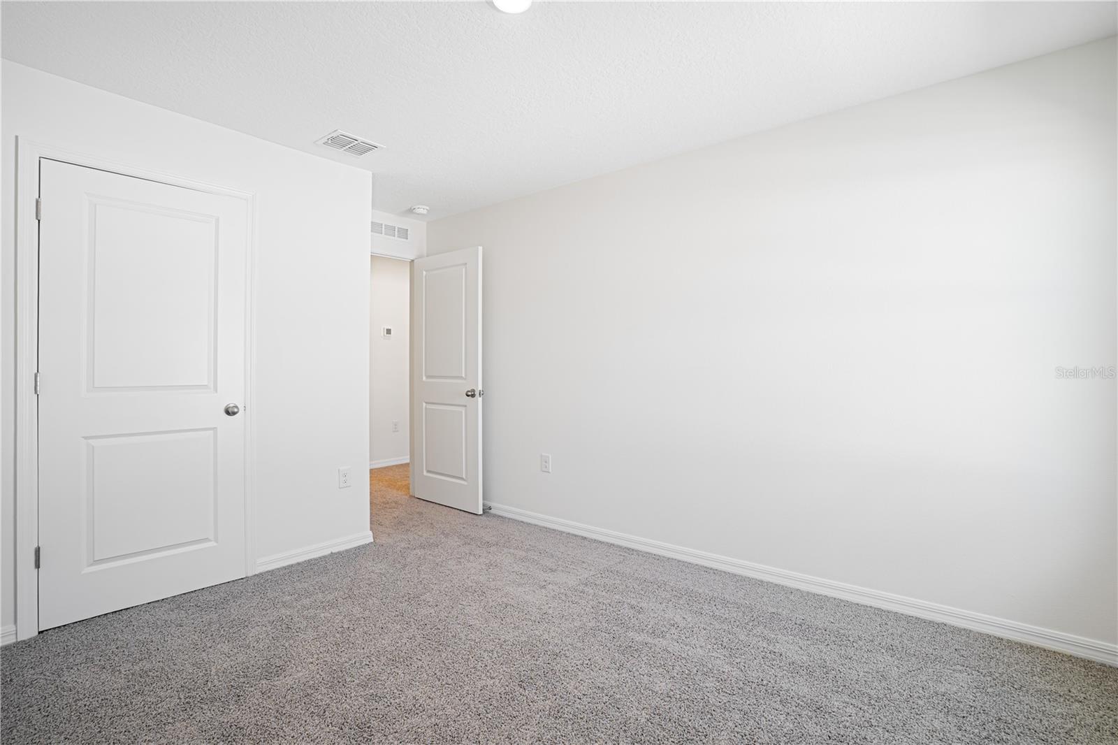 Image 18 of 31 For 564 Preston Cove Drive