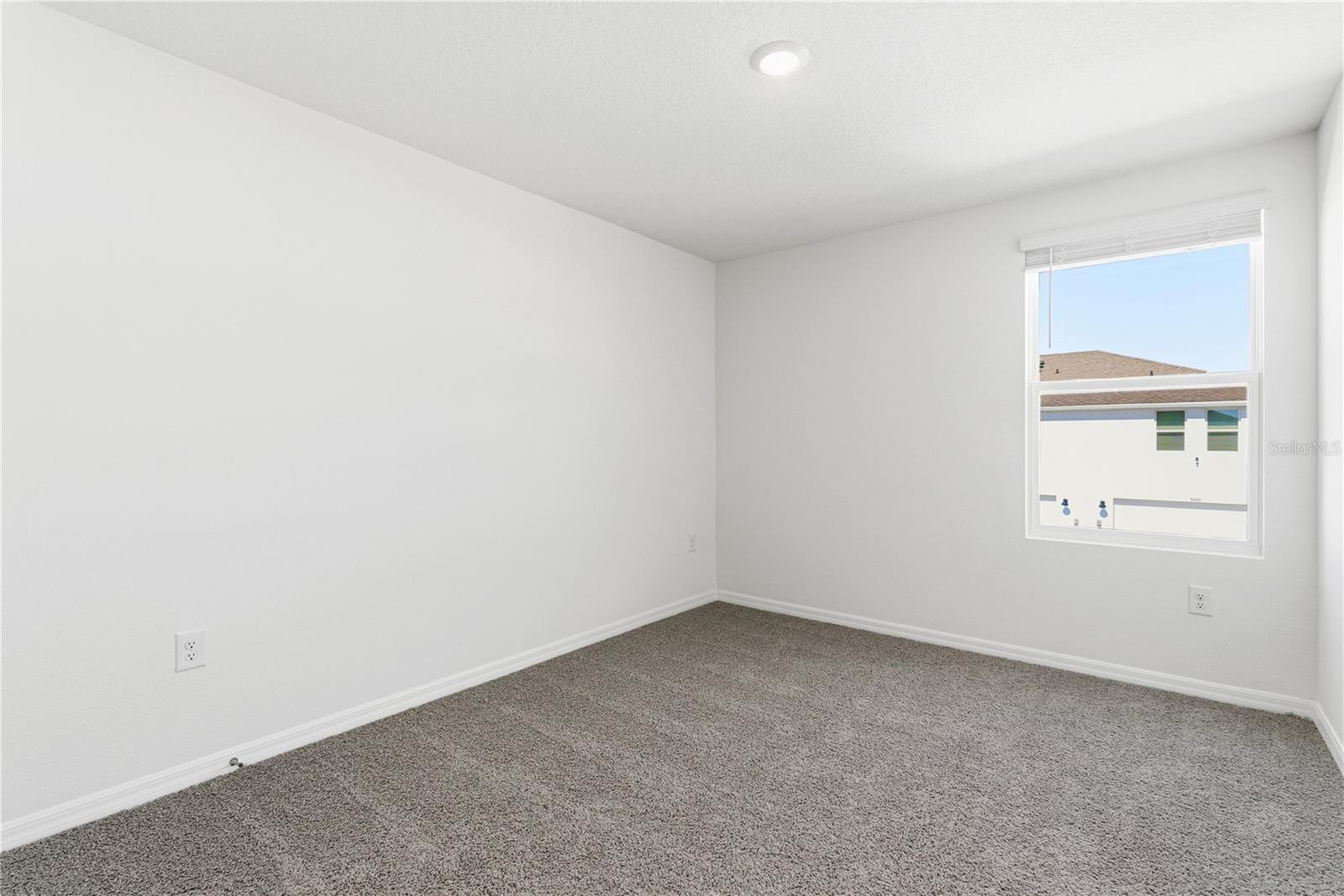 Image 20 of 31 For 564 Preston Cove Drive