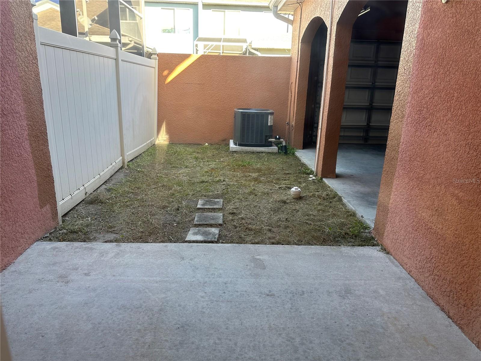 Image 12 of 15 For 1842 Island Walk Drive