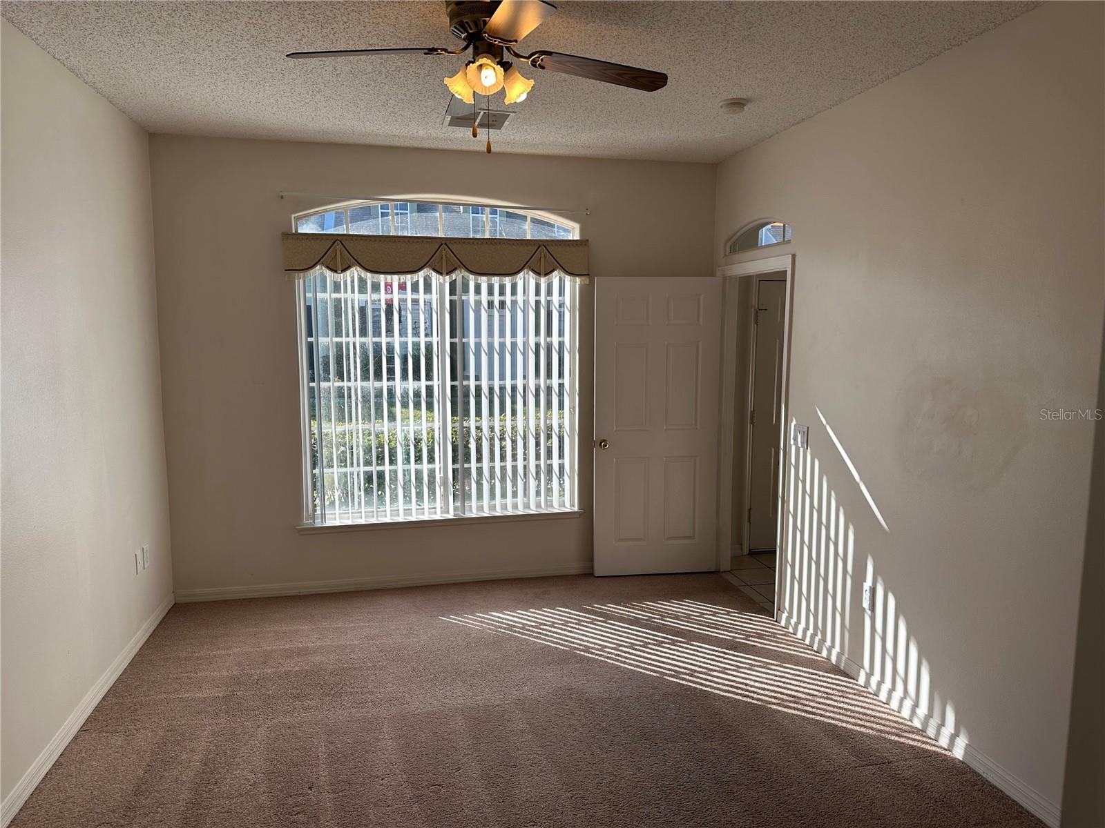 Image 5 of 15 For 1842 Island Walk Drive