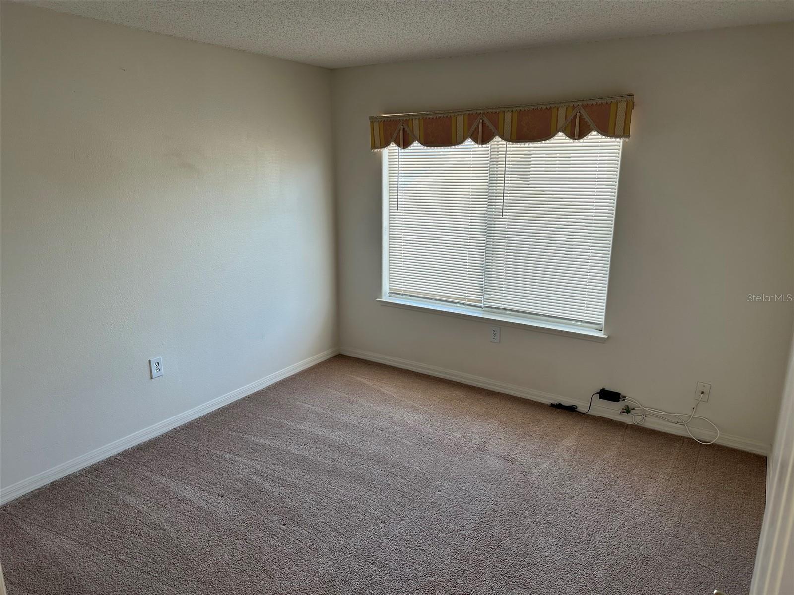 Image 7 of 15 For 1842 Island Walk Drive