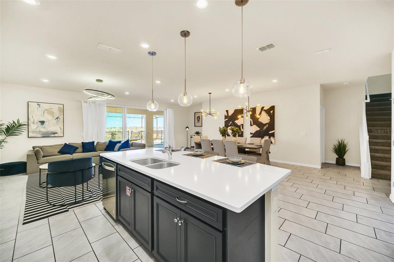 Image 13 of 98 For 2120 Lelani Circle