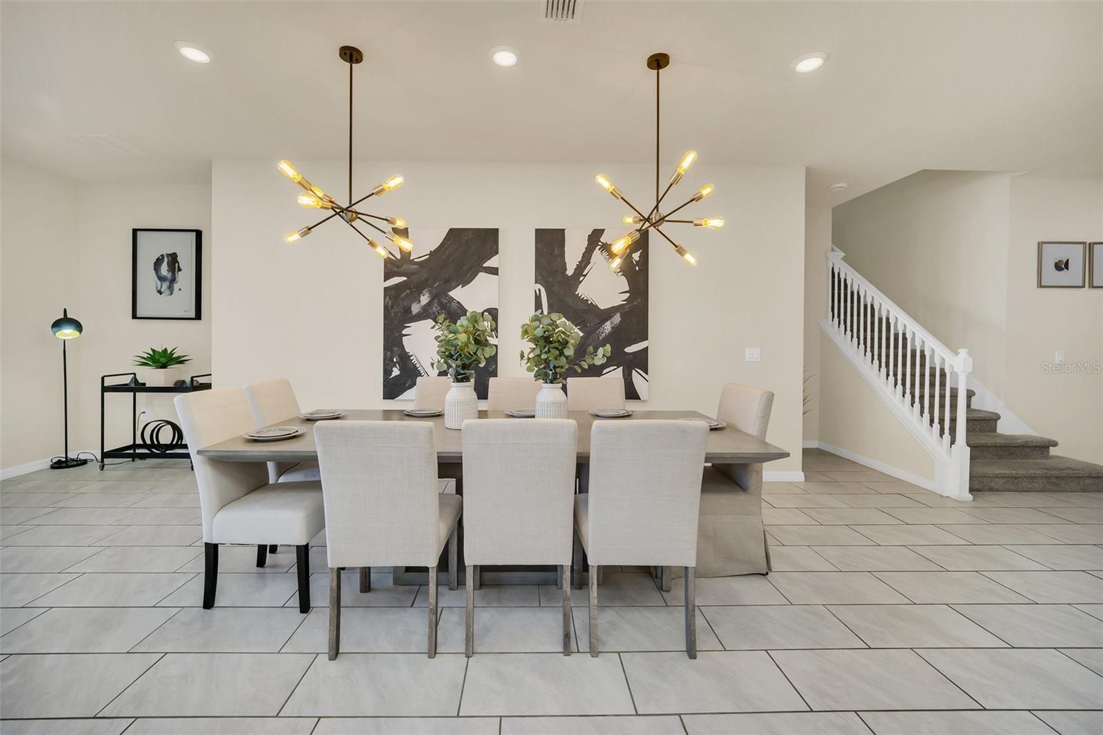 Image 15 of 98 For 2120 Lelani Circle