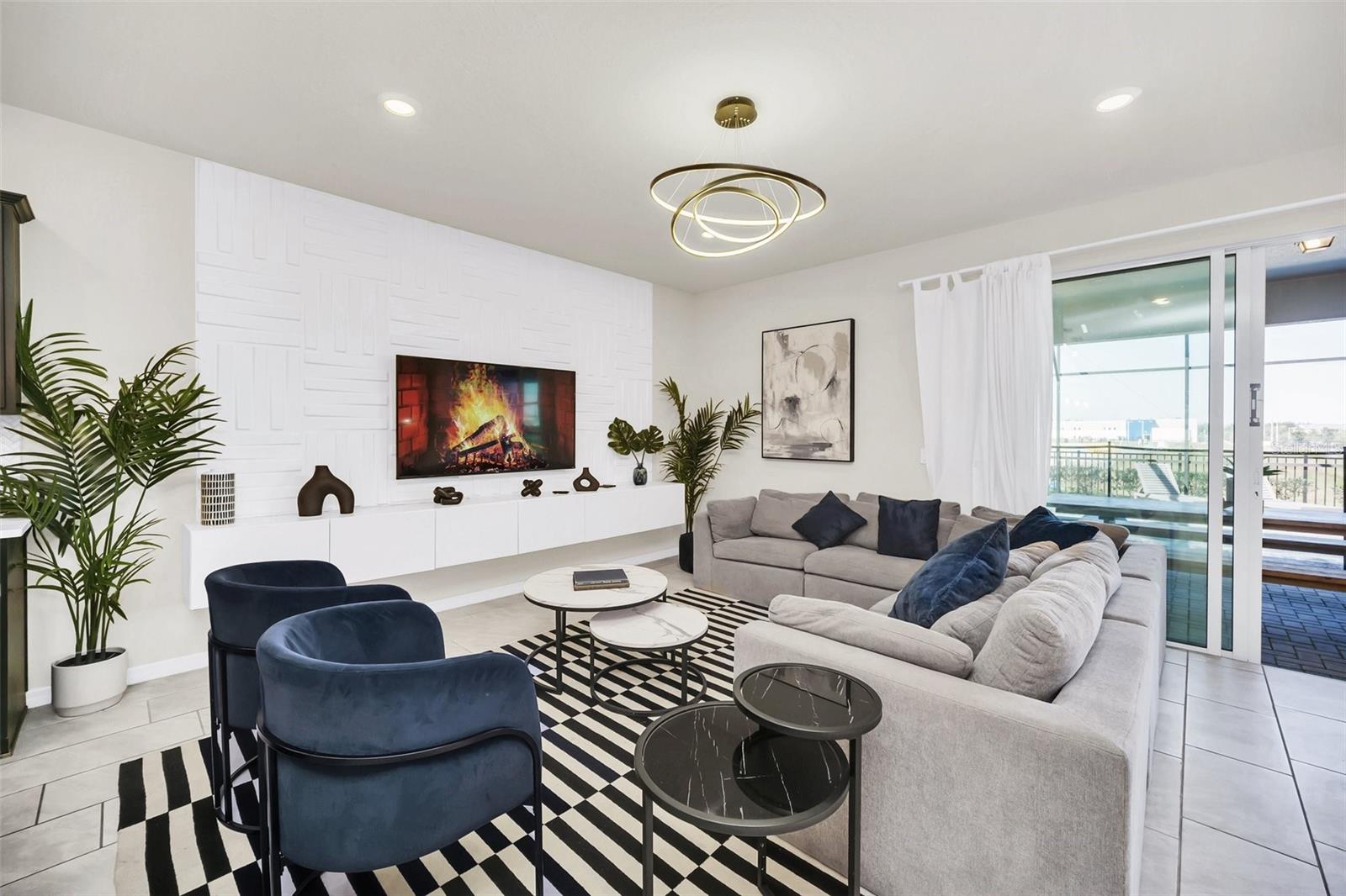 Image 17 of 98 For 2120 Lelani Circle