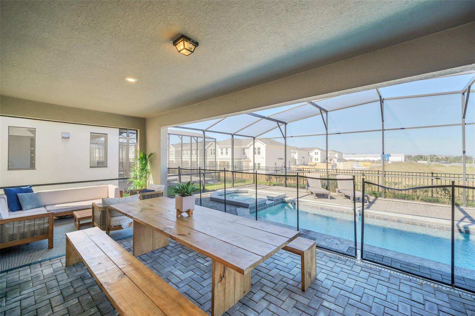 Image 67 of 98 For 2120 Lelani Circle