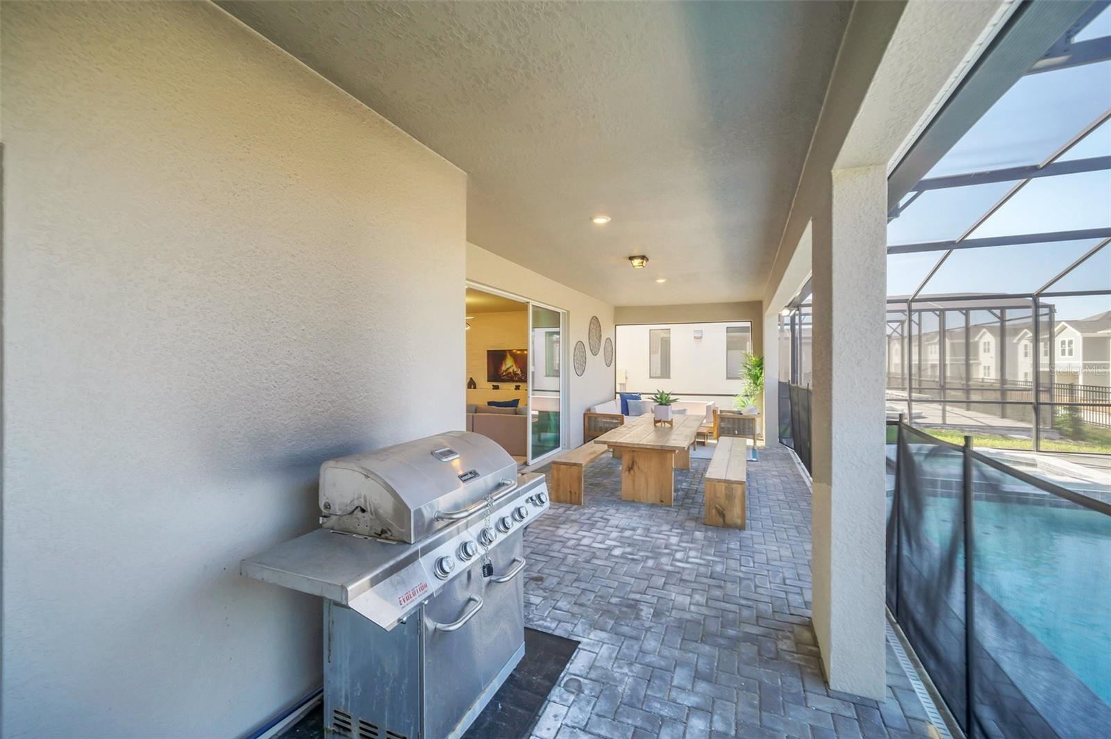 Image 71 of 98 For 2120 Lelani Circle