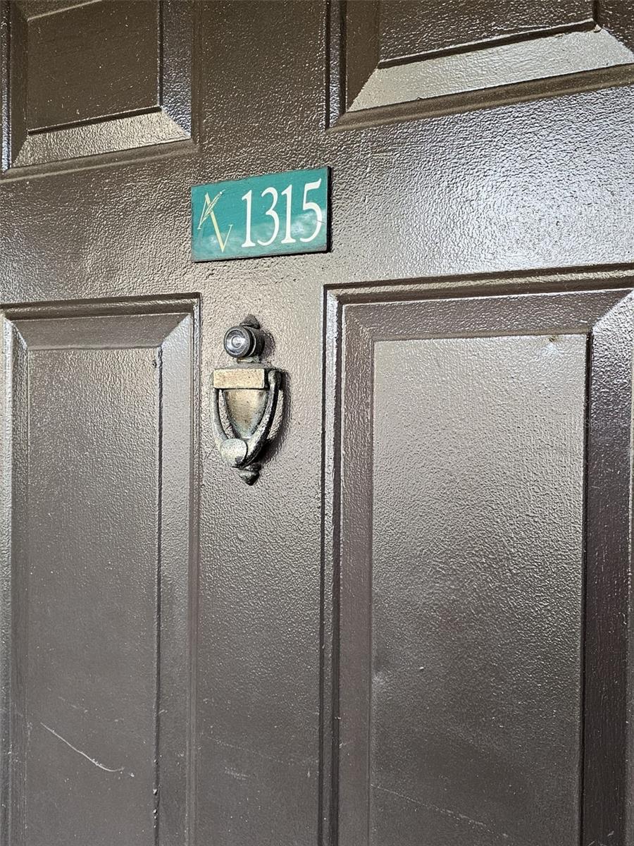 Image 18 of 20 For 13815 Fairway Island Drive 1315