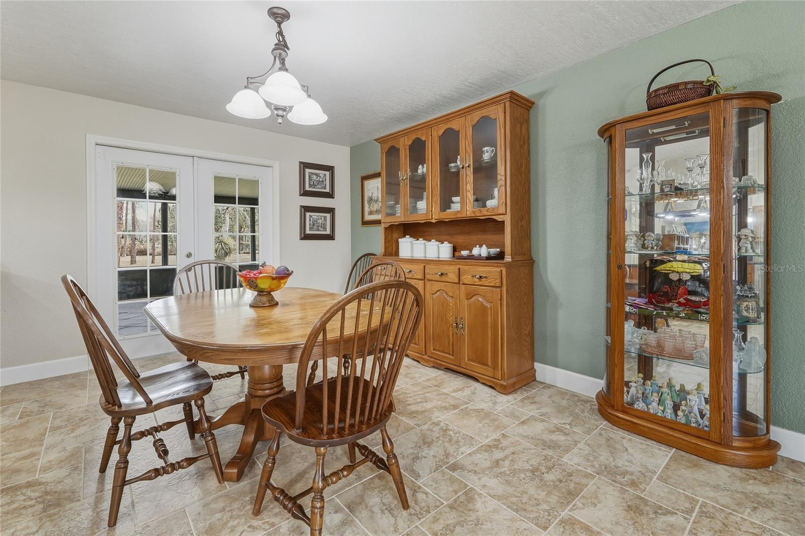 Image 14 of 45 For 2285 Maine Street