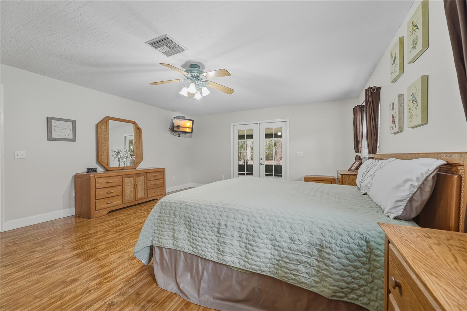 Image 25 of 45 For 2285 Maine Street