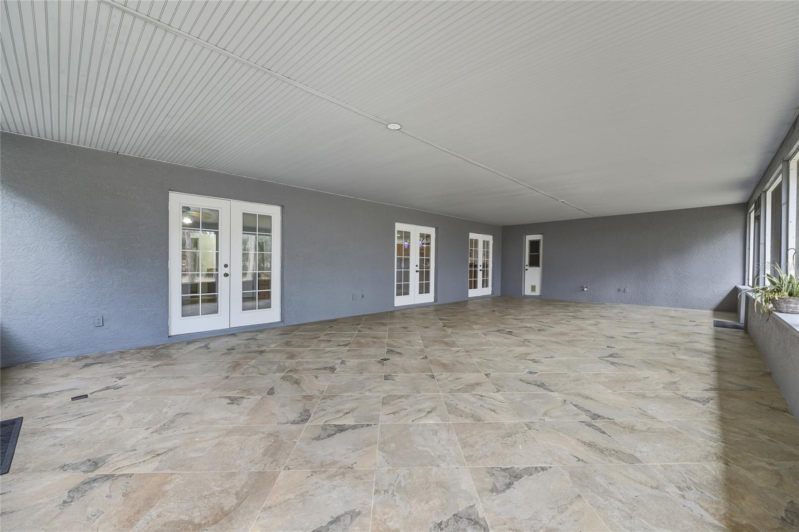 Image 37 of 45 For 2285 Maine Street