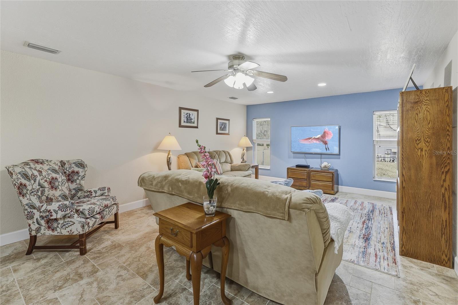 Image 8 of 45 For 2285 Maine Street