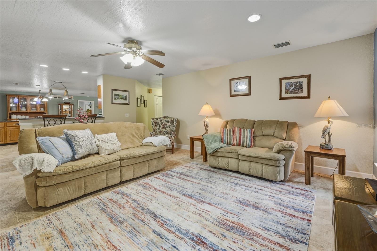 Image 9 of 45 For 2285 Maine Street