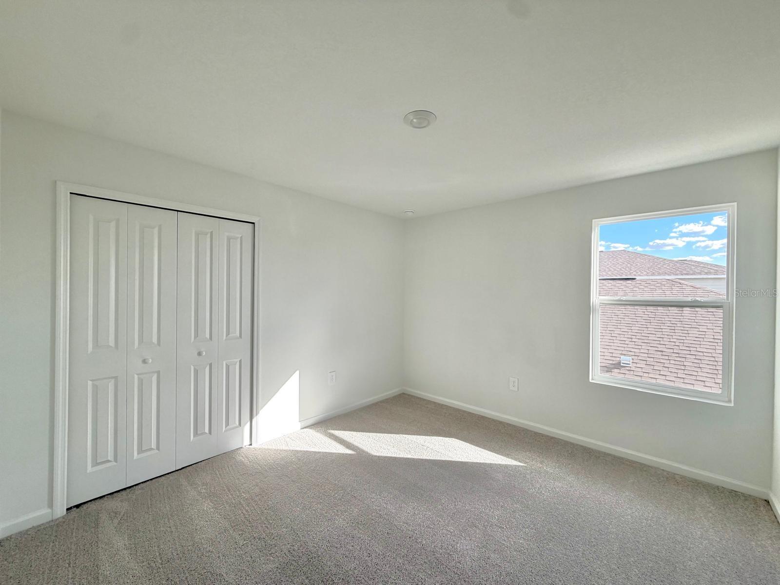 Listing photo id 15 for 2142 Chris Drive