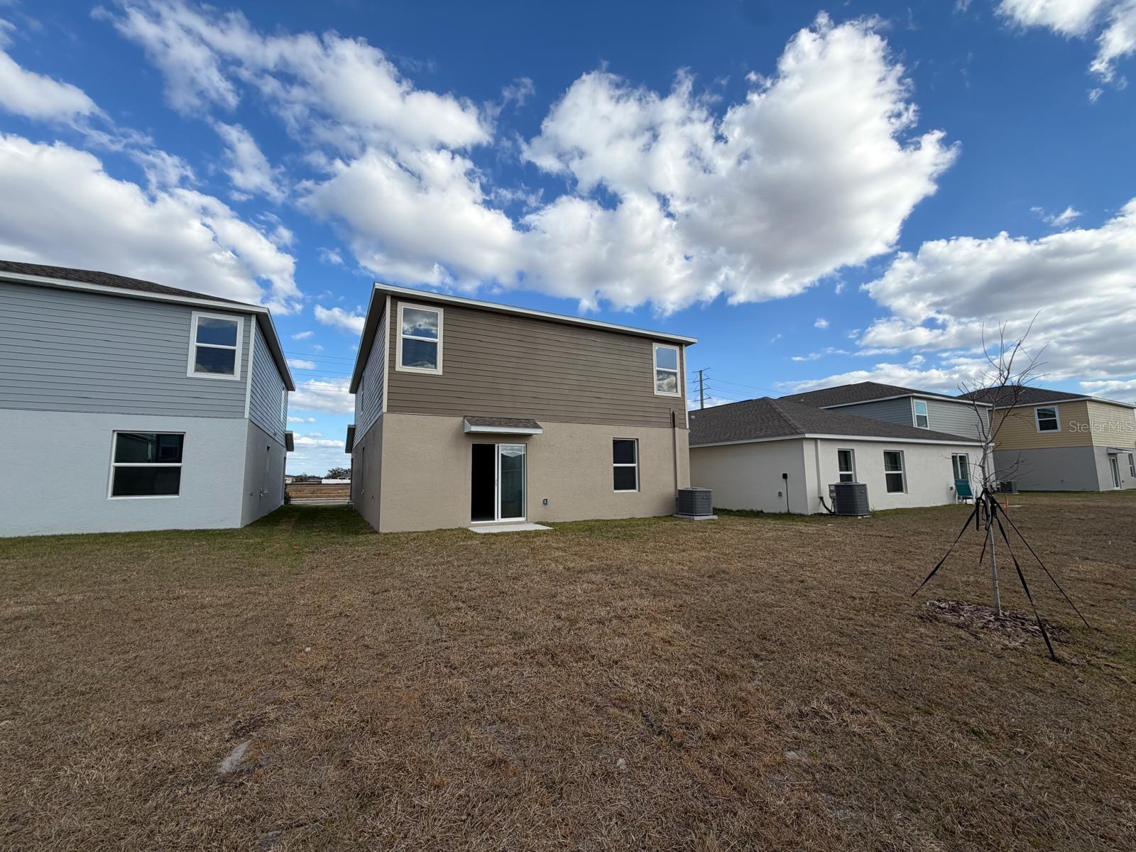 Listing photo id 22 for 2142 Chris Drive